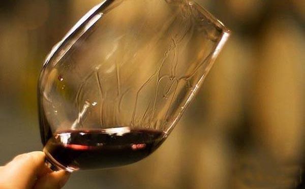 葡萄酒挂杯是什么