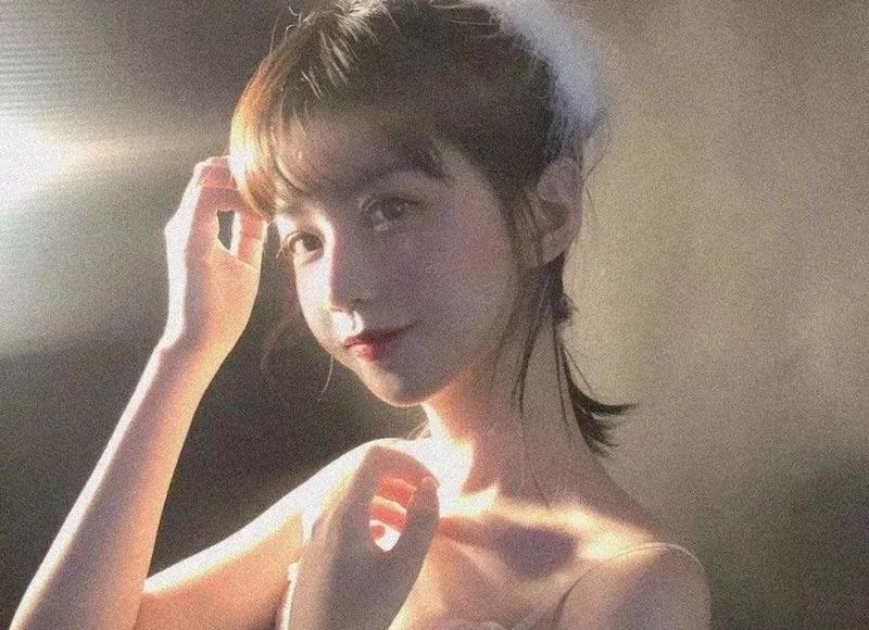 女生不敢看男生的原因是喜欢么?有没有其他可能 女生不敢看男生的原因是喜欢么?有没有其他可能