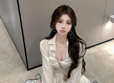 ​跟现女友在一起老想起前女友