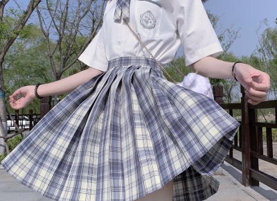 ​男朋友跟他的女闺蜜很好怎么办