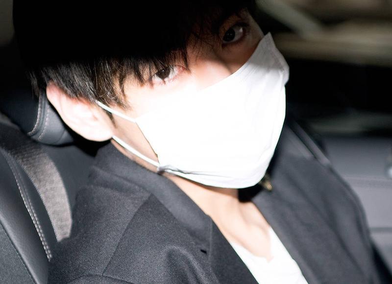 男生暗恋女生会有什么反应（女生暗恋男生的特征）