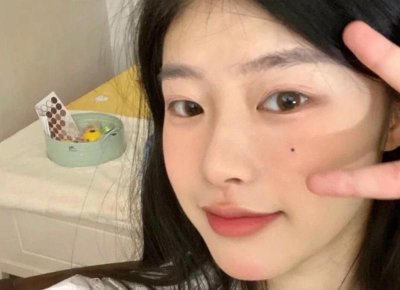 ​内向敏感多疑自卑找不到女朋友吗(长得也不丑啊为什么找不到女朋友)