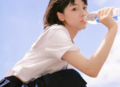 ​为何处女座男生时常一团忧郁