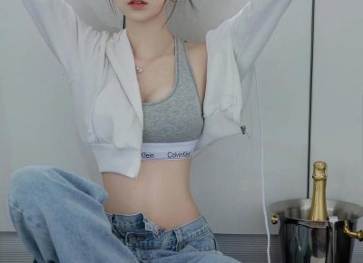 ​帮同事主持一婚礼，却发现新娘是自己前女友