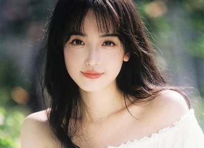 ​地铁上女生故意挤你是什么意思？该怎么办