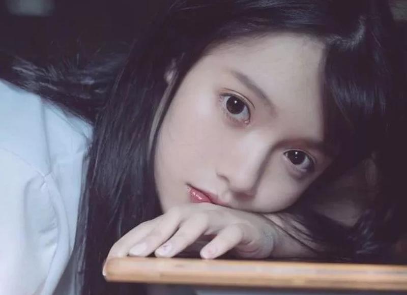 小学生玩真心话大冒险该问些什么(跟女生玩真心话大冒险问什么问题)