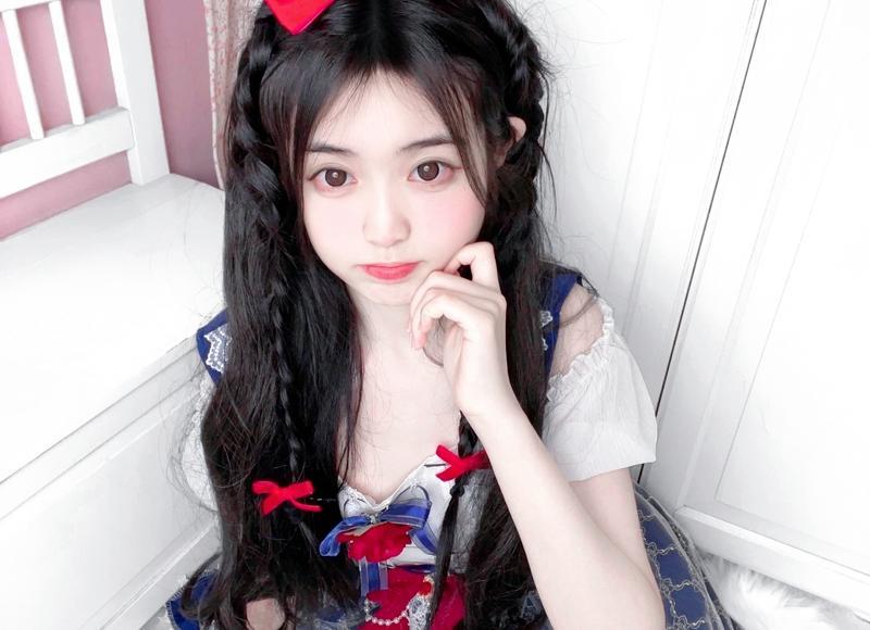 掌握3个技巧，让她乖乖听你话 女生不回你信息