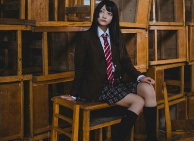 ​越是高冷的人越有人喜欢吗，高冷的男生喜欢什么类型女生