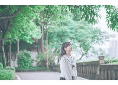 ​现在的女生有几幅面孔 对不同的人用不同的面孔很累