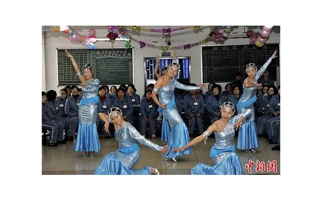 抖音宣布结婚文案男女（抖音宣布婚期的文案）