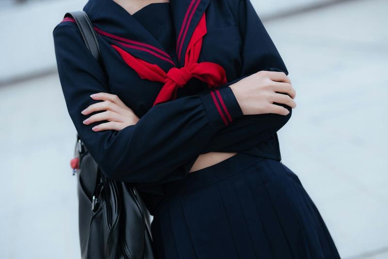 发给女朋友微笑表情生气了怎么哄 发给女朋友微笑表情生气了怎么哄