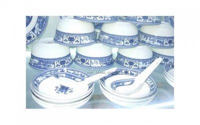 ​恢复聊天热情 异地恋打电话无话可说怎么办