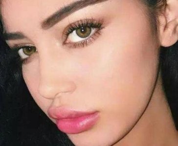 ​嘟嘟唇怎么涂口红好看(嘟嘟唇口红)