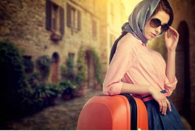 ​女生喜欢你的表现有哪些？追女生有哪些套路？