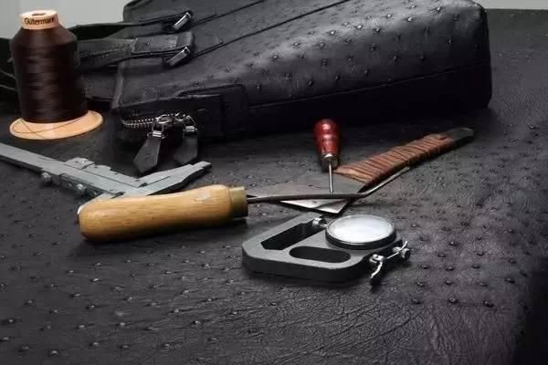 鸵鸟皮属于什么档次（一文了解鸵鸟皮的材质档次）