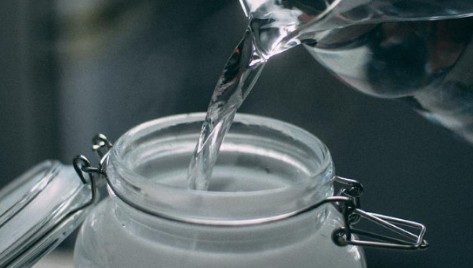 自来水烧开后有白色漂浮物能喝,自来水烧开后出现白色沉淀物和漂浮物是什么图4