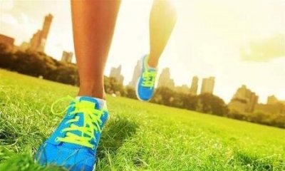​慢跑的好处是什么(坚持跑步的13个好处)