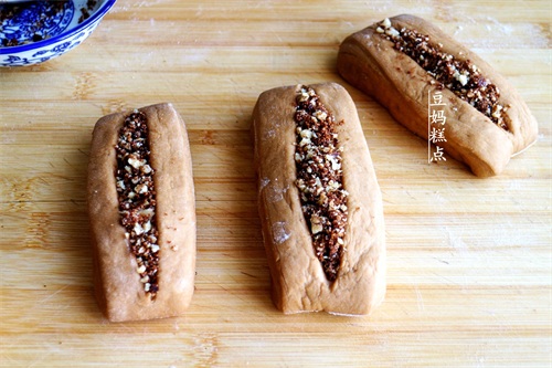 红糖糕的做法与配方（红糖糕最简单的做法只需10分钟）