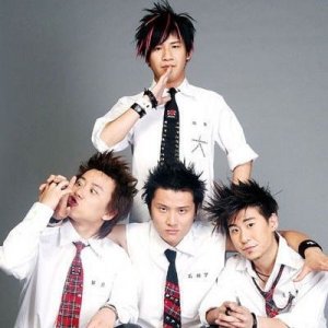 ​花儿乐队成员都在干什么(花儿乐队成员都是哪里的)