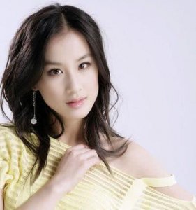 ​杨子跟黄圣依是什么关系（杨子为什么这么宠爱黄圣依）