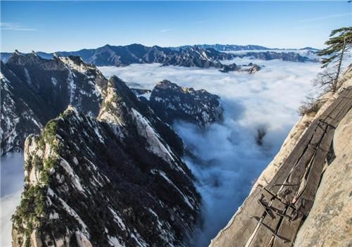 华山长空栈道修建之谜（自古华山一条路）(2)