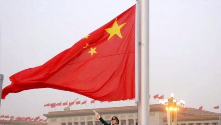 数学题目:国旗宽是长的三分之二