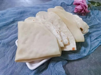 ​蒸春饼的做法家常（在家做春饼，教你蒸的烙的2种做法，柔软筋道，卷满菜也不