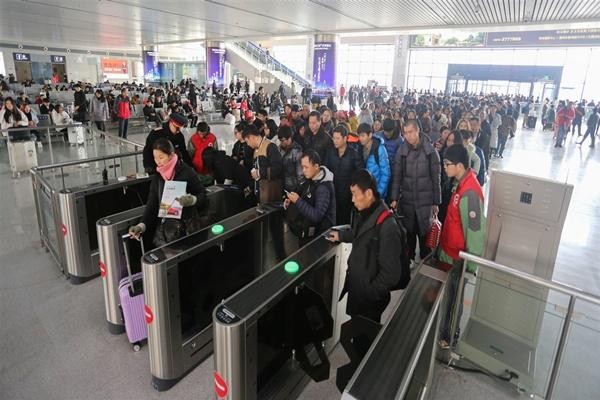 为何高铁检票时间那么短?乘务员道出内情,不了解可以看看