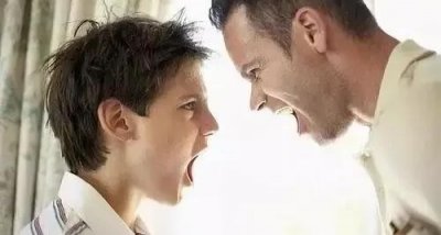 ​如何管教叛逆期的男孩子最合适（初中生叛逆期有效沟通）