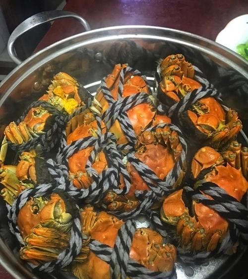 大闸蟹蒸的时候需要放哪些调料