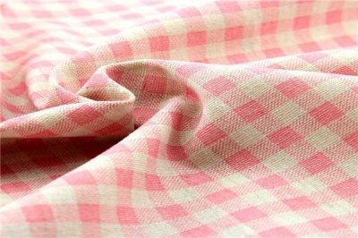 ​棉麻布料小黑点是棉籽吗 棉麻布料发霉怎么清洗