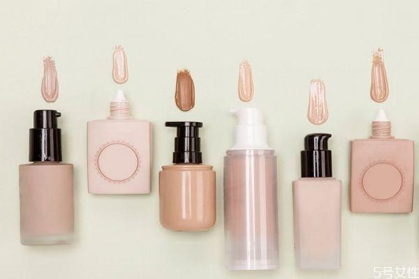 比较好用的粉底液有什么呢 怎么区分粉底液的好坏呢 比较好用的粉底液有什么呢 怎么区分粉底液的好坏呢