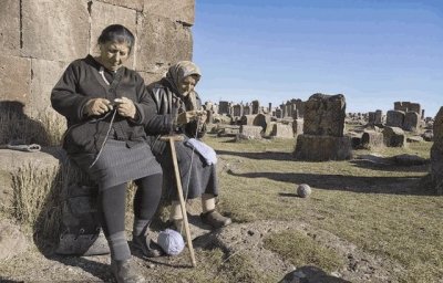 ​这个民族盛产美女，被外族奴役两千多年后，终于成功复国了