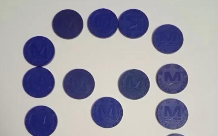 收藏地铁票违法吗「网友晒藏票地铁公司急眼纪念票卡有正规渠道」