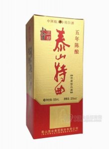 ​泰山特曲红瓷瓶价格，38°泰山特曲窖藏盒价格