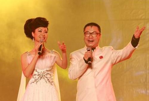 尹相杰为她一直单身，一手捧红大衣哥朱之文，女儿貌美如花似母亲