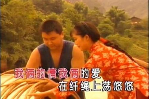 尹相杰为她一直单身，一手捧红大衣哥朱之文，女儿貌美如花似母亲