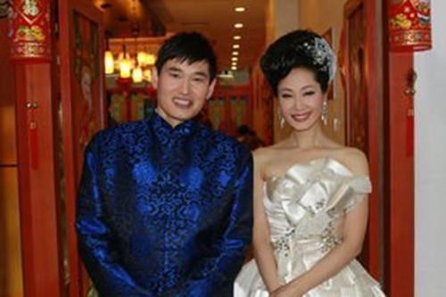 尹相杰为她一直单身，一手捧红大衣哥朱之文，女儿貌美如花似母亲