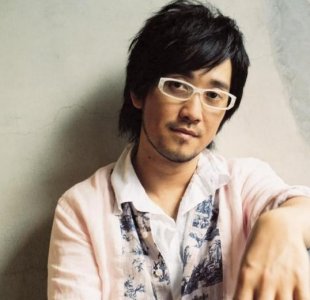 ​周传雄生活近照：曾是台湾乐坛传奇人物，如今因患病急剧消瘦