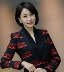 ​很多领导喜欢的女孩子