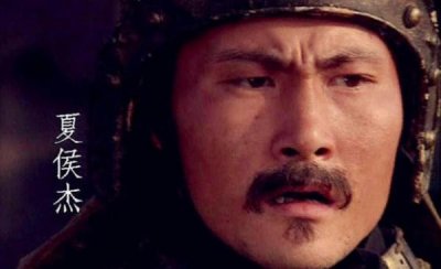 ​张飞在长坂坡把谁给吓死了，张飞长坂坡喝断当阳桥