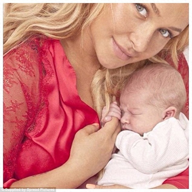 超能英雄之海顿潘妮蒂尔嫁给拳王，女儿13个月，现走出产后抑郁