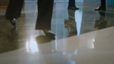 ​最近热播剧《女士的法则》，彭昱畅的吻戏，千呼万唤始出来