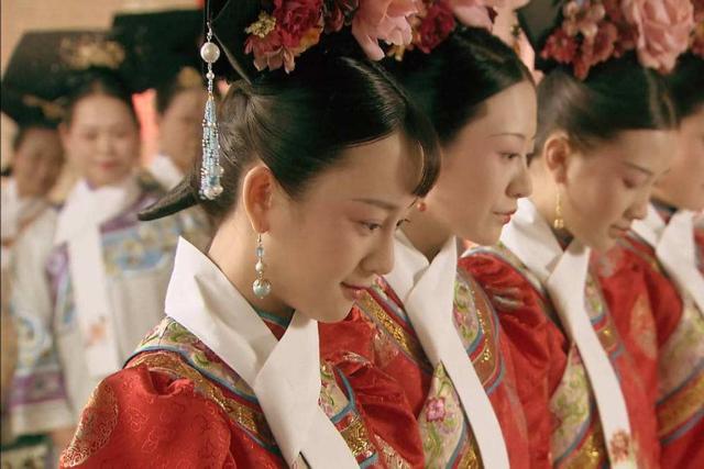 清朝宫女挨板子的规矩(清朝宫女挨板子)(3)