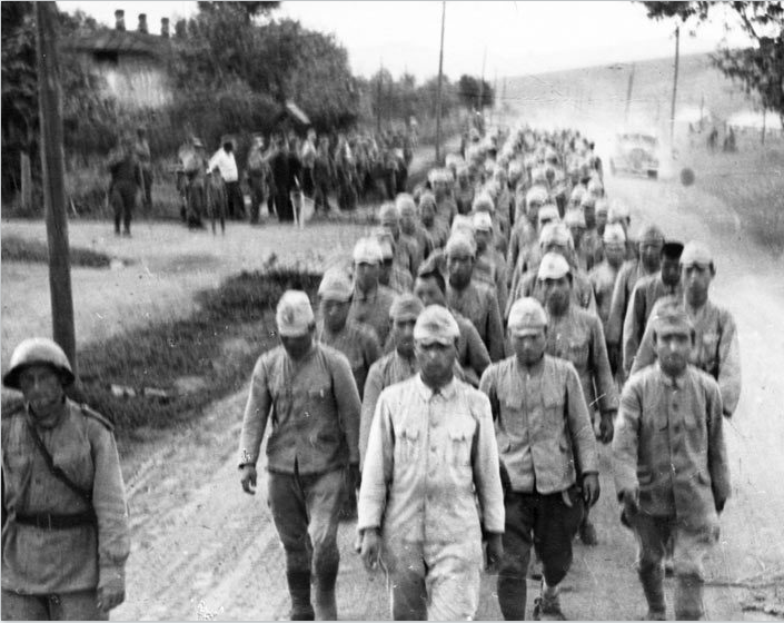 八张老照片记录1945年日本在中国投降实录