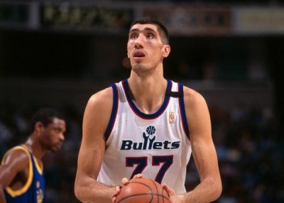 ​nba历史75大巨星名单排名有姚明吗（NBA最高的四位球员）