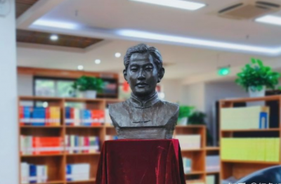 ​1959年刘光典牺牲，儿子50年后才找到父亲：60岁儿子陪伴20岁父亲