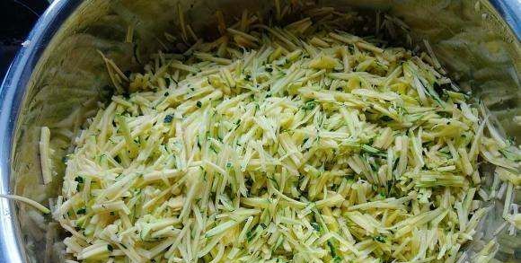 不放肉的饺子馅有哪些,茴香和肉包饺子怎么做好吃图13