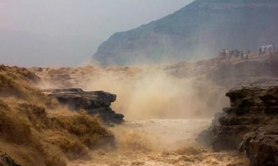 ​黄河之水天上来下一句,黄河之水天上来,奔流到海不复回