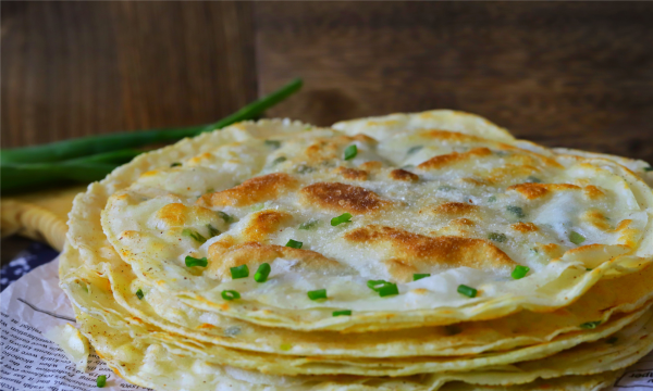 葱油饼怎么做又脆又香,怎样在家制作简单的葱油饼图6
